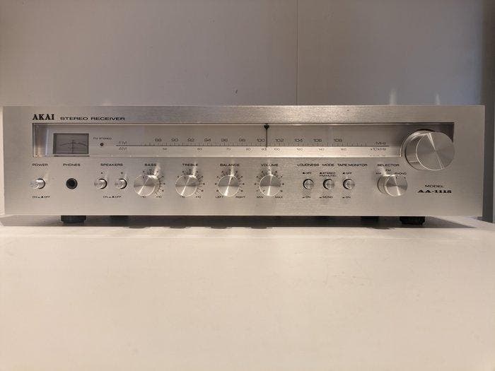 Akai - AA-1115 Solid state stereo receiver, Audio, Tv en Foto, Radio's