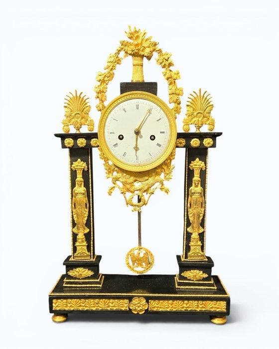 Portico klok Directoire - Verguld brons - 1750-1800 -, Antiek en Kunst, Antiek | Klokken
