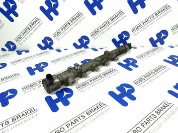 Common rail A 651 070 0700, Ophalen of Verzenden, Gebruikt, Mercedes-Benz