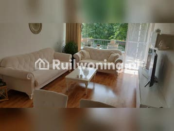 Hendrik-Ido-Ambacht: Ruime flat met 4 kamers, Huizen en Kamers