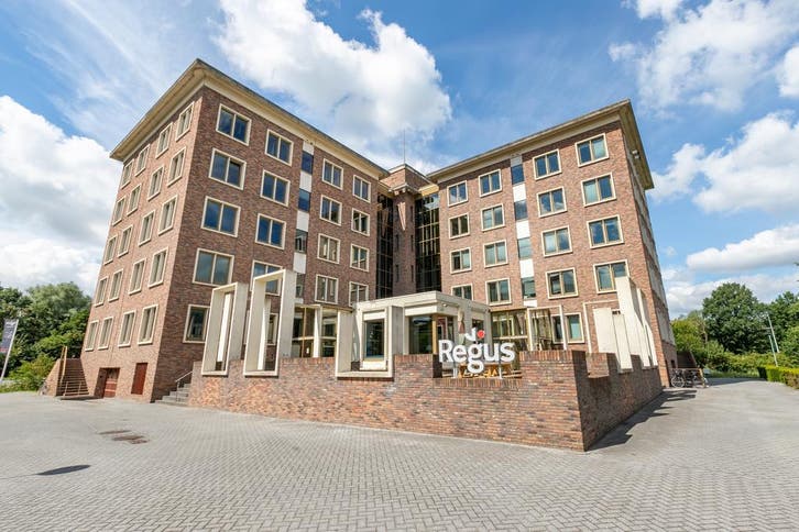 Kantoorruimte in Regus Arnhem Business Park, Zakelijke goederen, Bedrijfs Onroerend goed