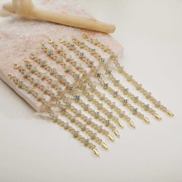 Luxe Gouden Armband met Klaver Hanger en Sprankelende Zirkon, Verzenden, Nieuw