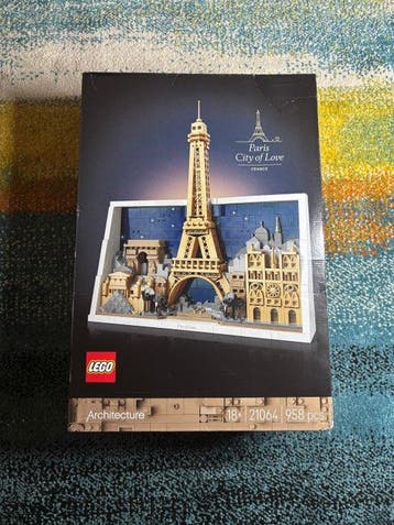 Lego Set - 21064 - Architecture - Paris City of Love, Nieuw