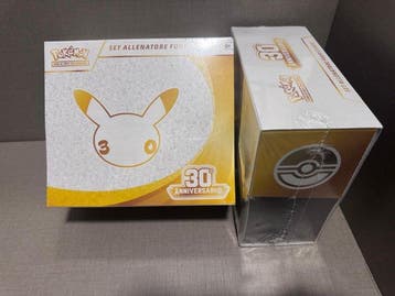 Pokémon - 2 Elite trainer box - ETB POKEMON 30 ANNIVERSARIO, Nieuw
