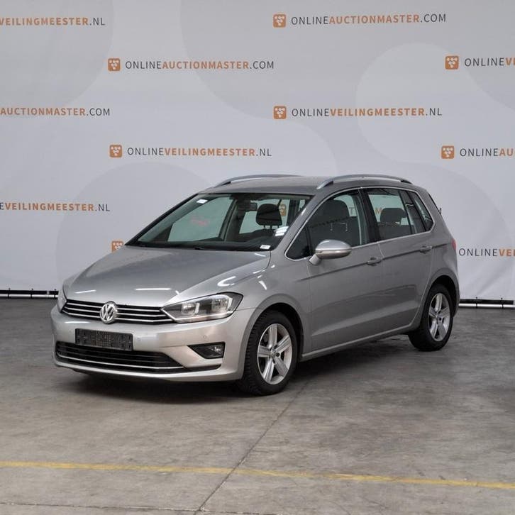 Personenauto, Volkswagen, Golf Sportsvan, Tuin en Terras, Parasols