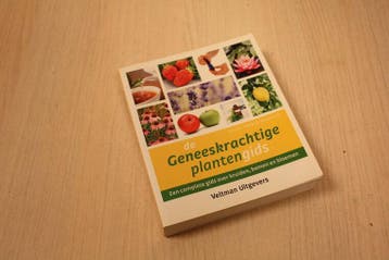 9789048302727 . Titel:  Geneeskrachtige plantengids / een..., Boeken, Verzenden, Nieuw