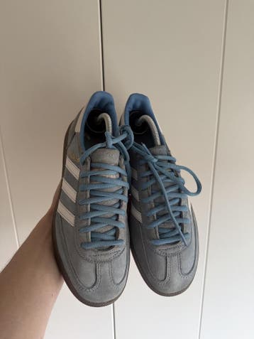 Adidas Handball Spezial – Lichtblauw – Maat 38, Kleding | Dames, Sneakers of Gympen, Gedragen, Verzenden, Blauw