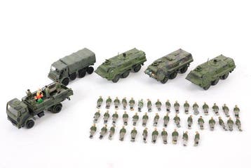 Roco H0 - Modeltreinvoertuigen (47) - Militaire voertuigen, Nieuw