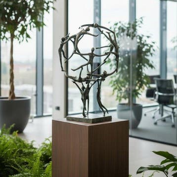 Ben Wouters (XX) - sculptuur, Collective Strength - 37 cm -