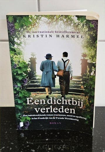 Een dichtbij verleden Kristin Harmel, Verzenden, Gelezen