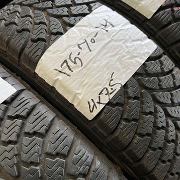 2 x Lassa 175-70-14 Winterbanden 7,5mm, 14 inch, Gebruikt, 175 mm, Band(en)