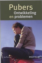 Pubers 9789023241645, Boeken, Verzenden, Zo goed als nieuw