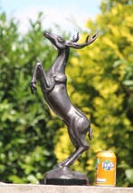 sculptuur, springend hert - 52 cm - Brons, Marmer