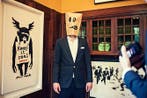 Banksy (1974) - Disguise Kit, Antiek en Kunst, Kunst | Designobjecten