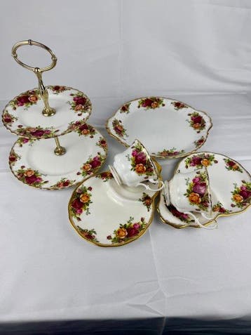 Royal Albert - Tafelservies (6) - Been, Metaal - Old Country, Antiek en Kunst, Antiek | Meubels | Tafels