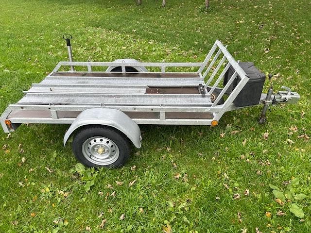 Te Huur: Motor trailer aanhanger voor 1 of 2 motoren, Auto diversen, Aanhangers en Bagagewagens, Zo goed als nieuw, Ophalen