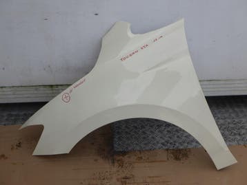 linker voorzijde spatbord VW Touran III 5TA, Verzenden, Gebruikt