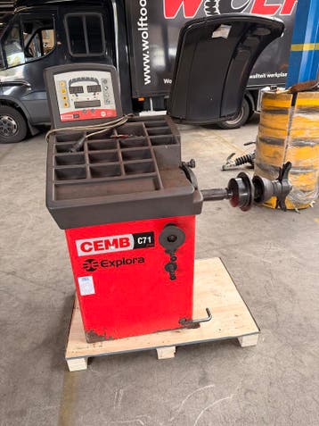 CEMB C71/2 EVO Balanceermachine – Wielbalancer – Gebruikt, Ophalen of Verzenden, Gebruikt