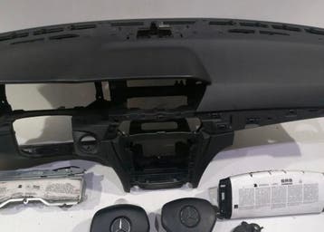 Dashboard + Airbags + Veiligheidsgordels Mercedes W204, Verzenden, Gebruikt, Mercedes-Benz