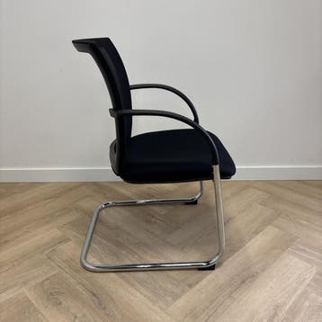 vergaderstoel / sledestoel + gaasrug, zwart - chroom, Ophalen of Verzenden, Gebruikt, Stof, Eén