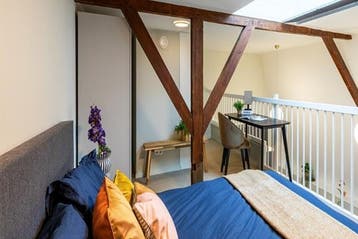 Studio Berg en Dalseweg in Nijmegen, Huizen en Kamers, Kamers te huur, 50 m² of meer, Nijmegen