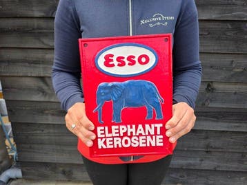 Esso - Elephant Kerosene - Cast Iron - Reclamebord -