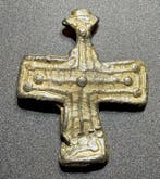 Viking periode Lood Zeer zeldzaam kruis met een uiterst