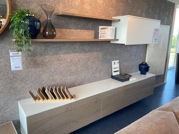 Swift wandkast, Ophalen, Nieuw, Met plank(en)
