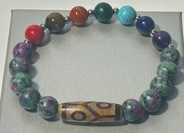 Ruby Zoisite natuurlijk met Dzi Tortuga en 7 chakras van