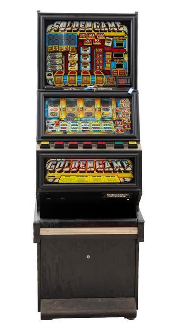 Een JPM Golden Game gokkast, Ophalen, Gebruikt