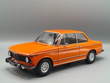 KK-Scale 1:12 - Modelauto - BMW 1602 2-Series (1974) -, Nieuw
