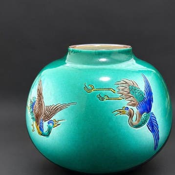 Vaas - Porselein - Japan - Groene emaille (ryokusai) (Zonder, Antiek en Kunst