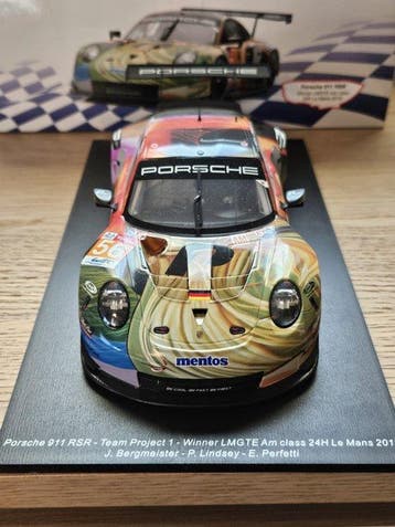 Spark 1:18 - Model raceauto - Team Project 1 Porsche 911 RSR, Nieuw
