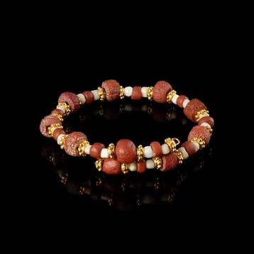 Oud-Romeins, Keizerrijk Armband met Romeinse rode glazen