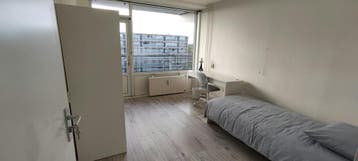 Kamer te huur in Capelle aan den IJssel - 12 m² - 1 kamer(s), Rotterdam