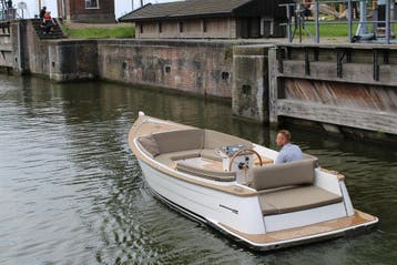 Enkhuizen 630 Lounge Nieuw!, Nieuw, Polyester, Diesel, Binnenboordmotor