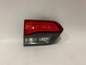 Jeep Grand Cherokee Trailhawk achterlicht links binnen Europ, Verzenden, Gebruikt