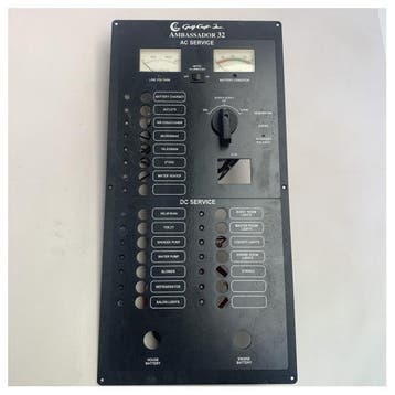 Bieden: Gulf Craft Ambassador 32 AC | DC switch panel, Watersport en Boten, Ophalen of Verzenden, Nieuw, Elektra en Verlichting