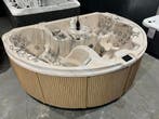 Passion Eden Spas - Jacuzzi The Oasis - Luxe massagespa, Nieuw, Pomp