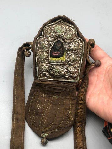 Handgemaakt repoussé Gau Box met acht geluksymbolen - Koper, Antiek en Kunst