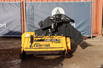 Veiling: Klepelmaaier Serrat Cabezal F4 T-1250/CBZ-039 CW30/, Tuin en Terras, Ophalen, Gebruikt, Serrat
