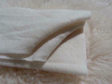 Merino Naaldvlies 19 micron/naaldvilt/prefelt/voorvilt, Hobby en Vrije tijd, Vilt, Ophalen of Verzenden, Nieuw