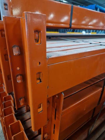 Armes ligger 2700x100x40mm 2100kg oranje, gebruikt, Ophalen of Verzenden