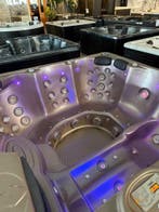 Exclusieve Bronze Wellness Spa – 210x220 cm – 220V, Ophalen, Zo goed als nieuw, Pomp, Vast