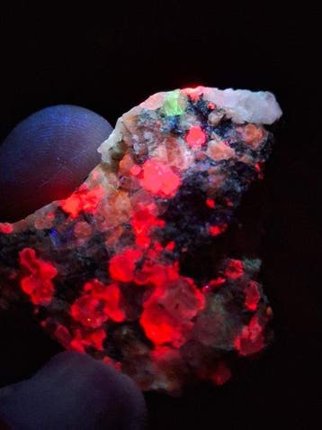 Zeer zeldzame Groenlandse Fantasy rock Fluorescerende -