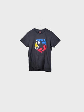 Tribal Gear T-shirts Dames maat S Zwart Vintage, Ophalen of Verzenden, Nieuw