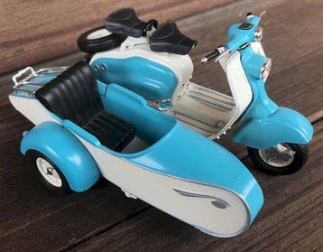 Solido 1:18 - Modelauto - Lambretta LD 125 con sidecar, Nieuw