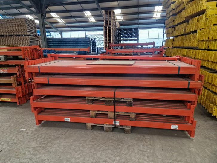 Ramada ligger 2680x105x50 mm oranje, gebruikt, Zakelijke goederen, Kantoor en Winkelinrichting | Magazijn, Stelling en Opslag