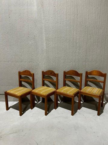 Stoel (4) - Naaldhout - Grenen eetkamerstoelen