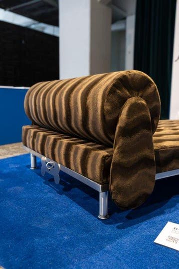 ELANCO - PARASITE 2.0 - Chaise longue - Basset Longue -, Nieuw